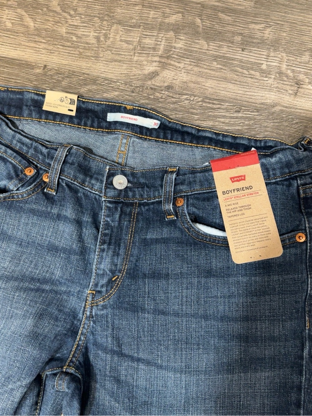 Levi’s Boyfriend Jeans Women’s Size 30 Mid Rise Stellar Stretch Tapered Leg NWT - Picture 6 of 9